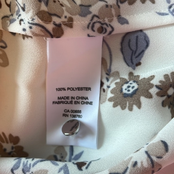 RW&Co. light sleeveless floral blouse top, women's size XL - Picture 9 of 10